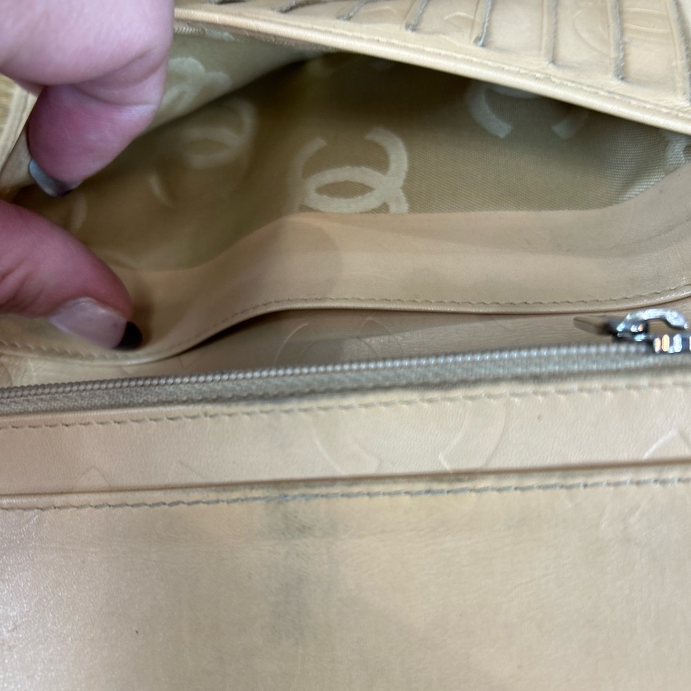 CHANEL Cambon Quilted Yen Light Brown Long Wallet - Picture 5 of 16